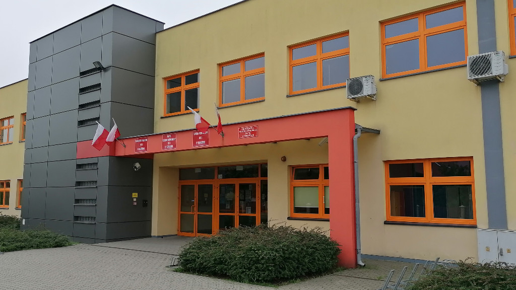 SZKOŁA PODSTAWOWA NR 6